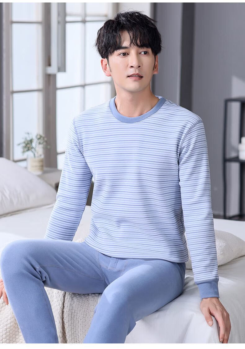 462522ab686e5c7d.jpg' style=