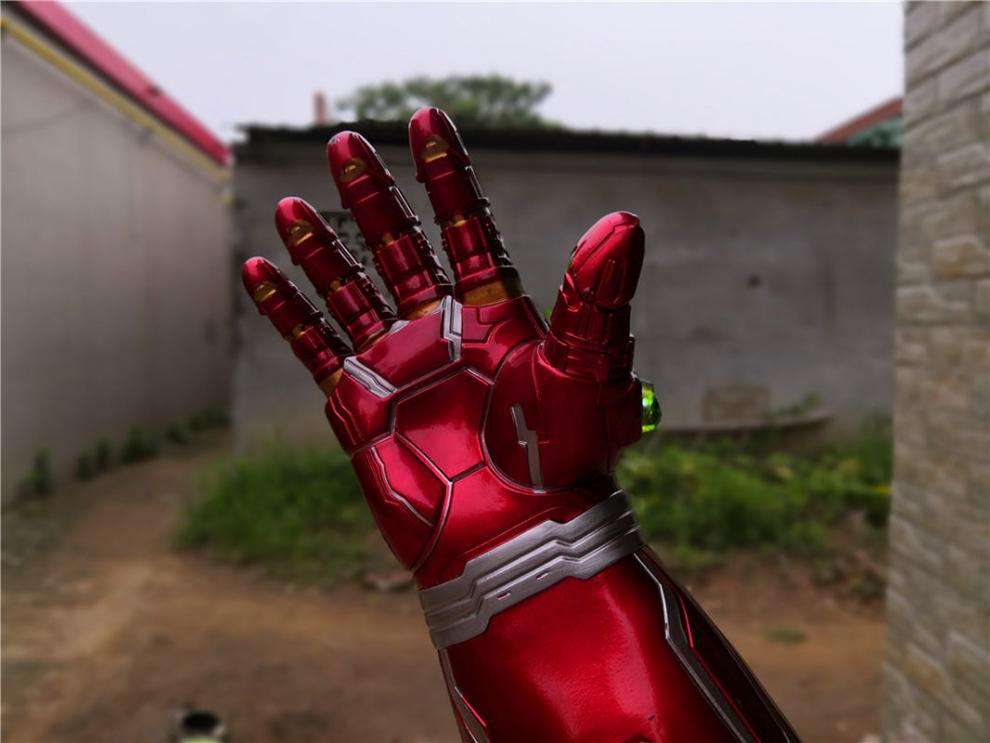 灭霸无限手套复仇者联盟11可戴cosplay4钢铁侠手套手臂可打响指可发光