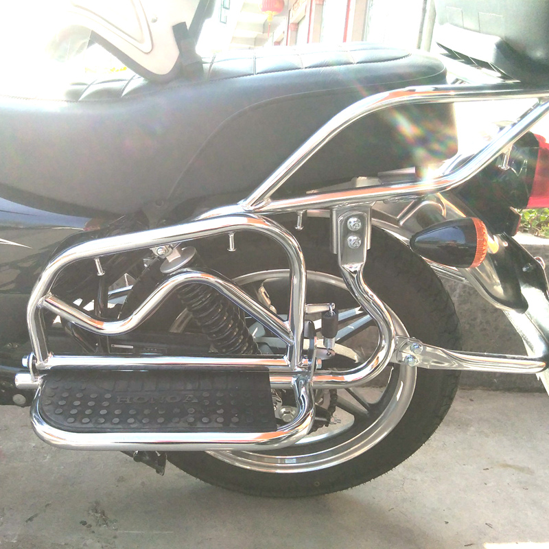 五羊本田国四电喷领御太子wh125-20a改装侧翻脚踏板大货架 老领御125