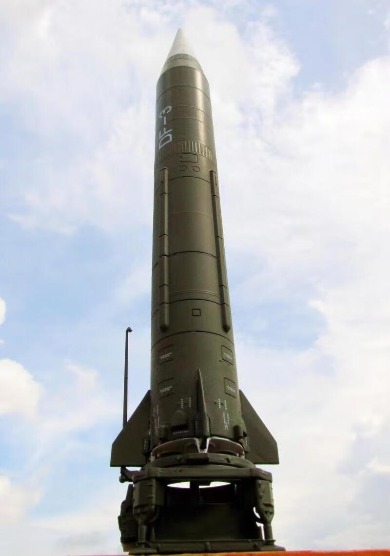 中国东风1号2号3号17导弹仿真合金模型东风单体导弹成品摆件 1:72 df2