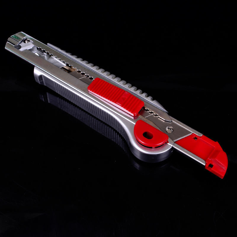 左一仁德国精选美工刀5五连发裁纸刀墙纸刀金属多功能重型壁纸刀片