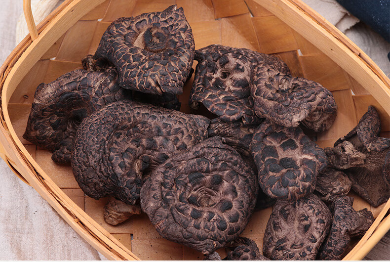 黑虎掌菌干货云南省特产楚雄野生黑虎掌菌野生菌菇200g 200g【图片