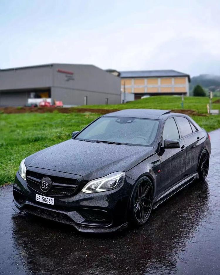 适用于奔驰e级w212改装e63前后杠包围碳纤维前唇侧裙后唇尾翼机 