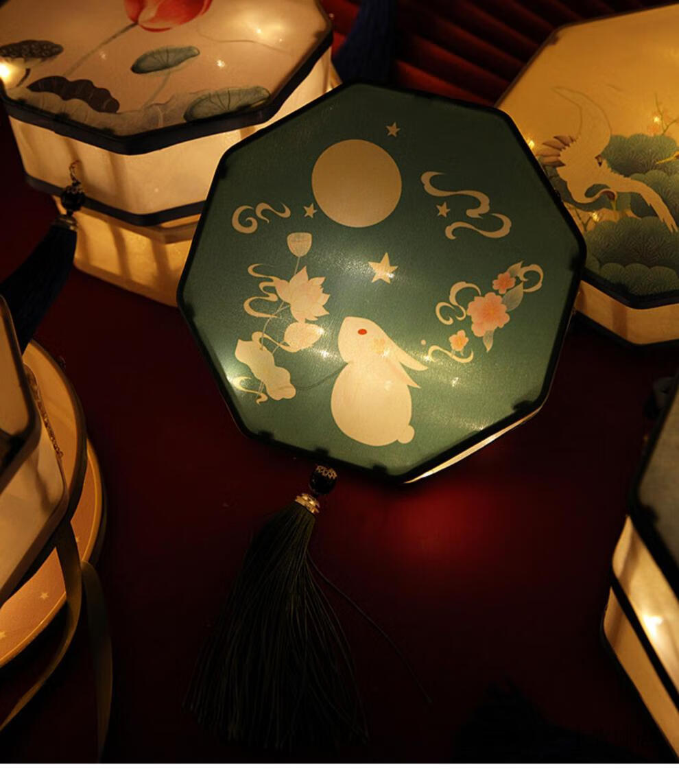 节灯笼 七夕节灯笼中国风复古手提花灯菱形汉服成品宫灯发光过年 o465