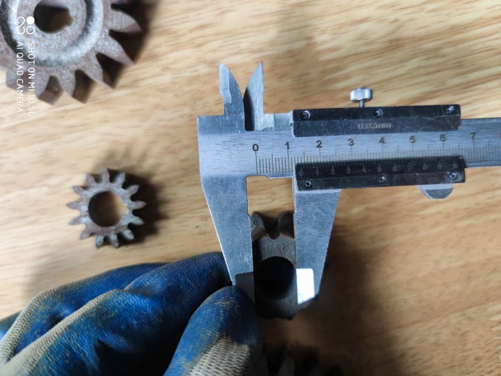 巨鑫白水寺牌白水圣龙面条机配件铸铁齿轮压面机零件耐磨单个 中号