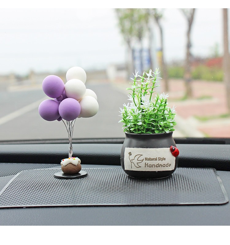 模型车载气球汽车摆件可爱车内卡通小狗车前饰品创意装饰摆设 小灰灰