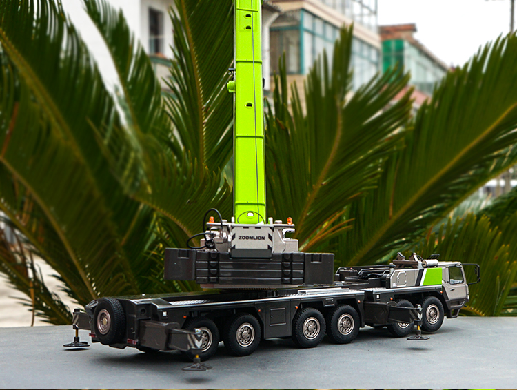 万代中联重科吊车模型吨1:50zoomlionqay220220吨起重机汽车 全新做工