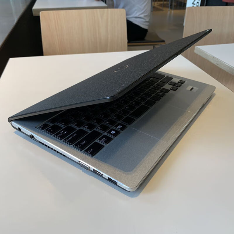 3四代i5笔记本畅玩cf lol游戏本商务办公固态笔记本 黑色(i5-5300) 10