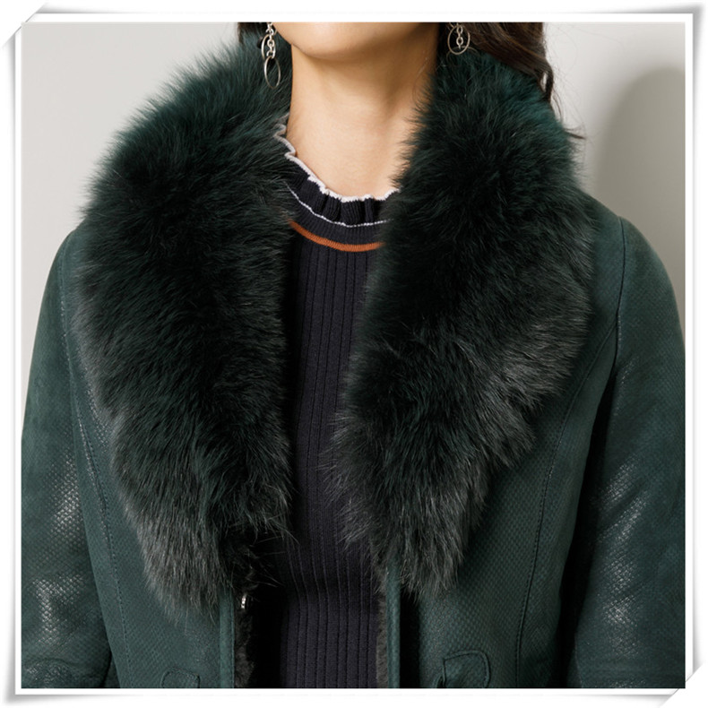 玫而美时尚美丽诺羊羔毛皮毛一体大衣狐狸毛领外套皮草04238