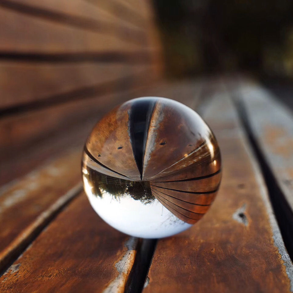 家里的装饰品透明水晶球摆件透明水晶球能量球杂耍开业家居摆件摄影