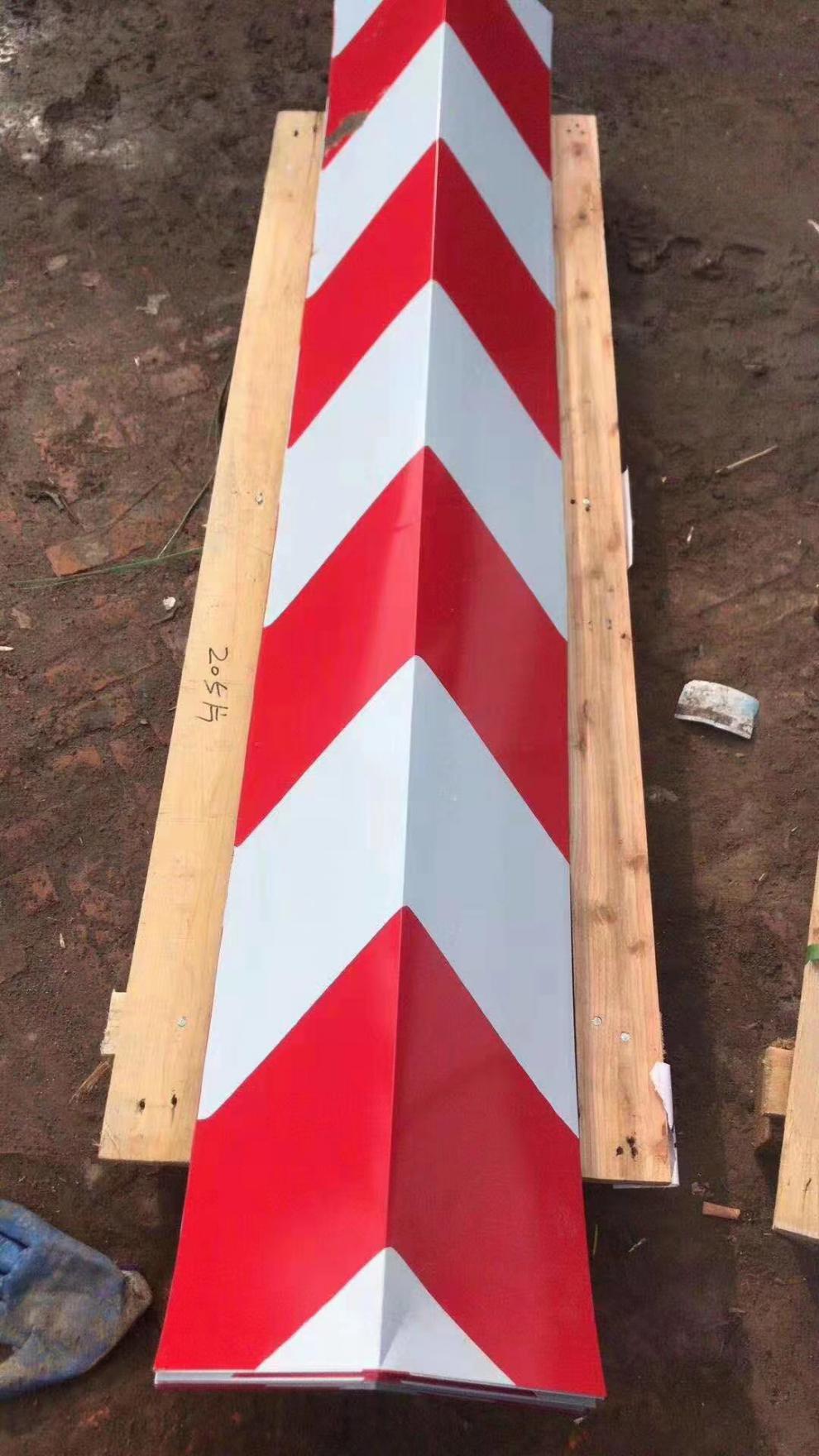 建筑工地脚手架踢脚板楼层镀锌铁皮挡脚板踢脚线安全隔离带警示带黑黄