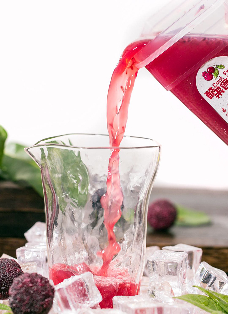 冰杨梅汁瓶装整箱冰镇果蔬汁鲜榨杨梅原汁网红饮料夏日常备冰沙酸甜