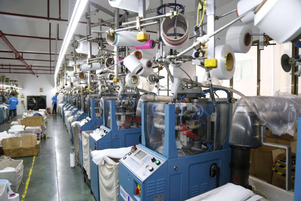 小鸢开档丝袜女天鹅绒任意剪渐变色防脱连裤袜糖果色薄款黑丝网红裤袜