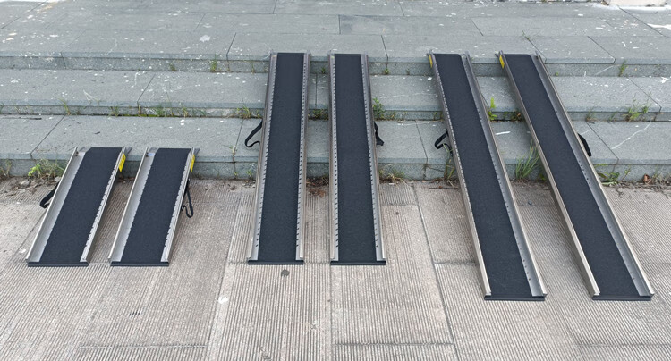 台阶斜坡板摩托车轮椅上车楼梯装车无障碍坡道板便携式 2米轮椅通用款