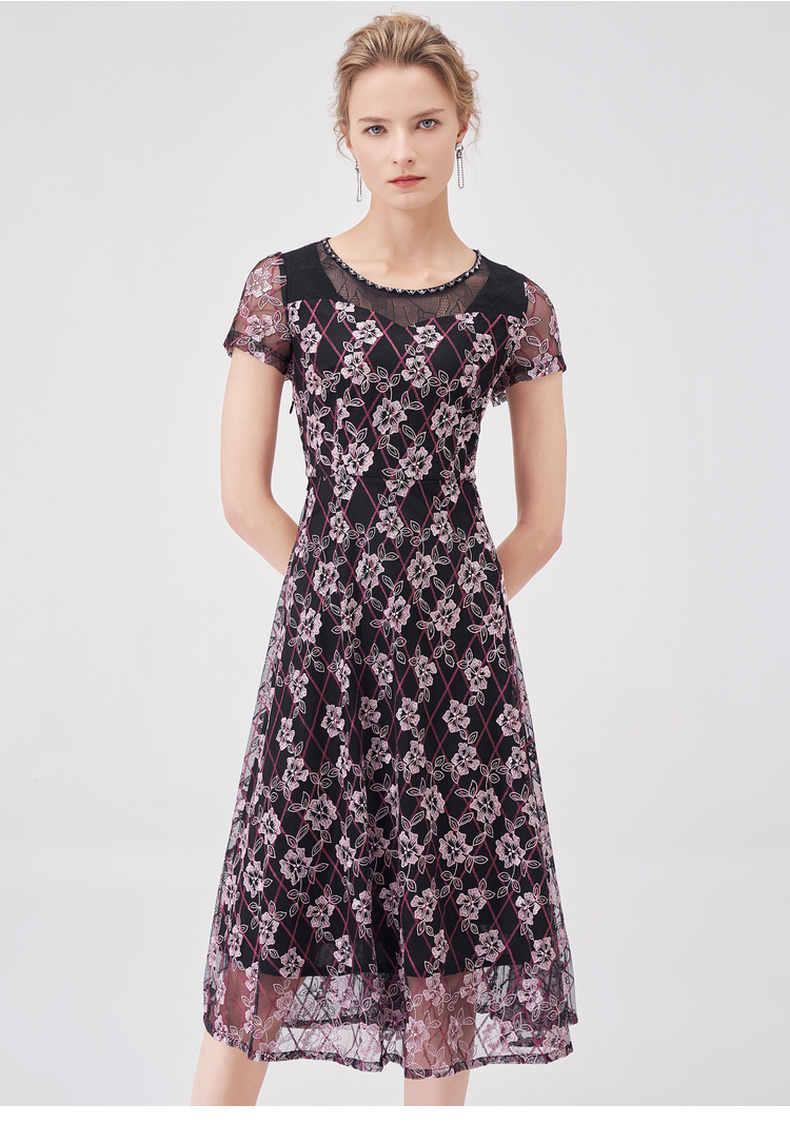马天奴2022年夏新款撞色花卉菱格刺绣黑色连衣裙高腰散摆中长款黑色3