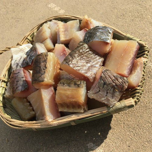 2斤腊鱼风干鱼草鱼干咸鱼干淡水鱼干阳干鱼湖北特产湖北切块1腊鱼干