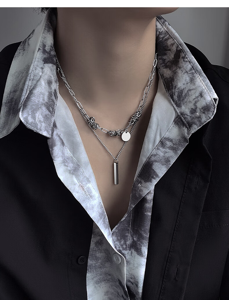 项链男潮轻奢小众男士日系嘻哈吊坠饰品男生潮牌百搭配饰锁骨链初见