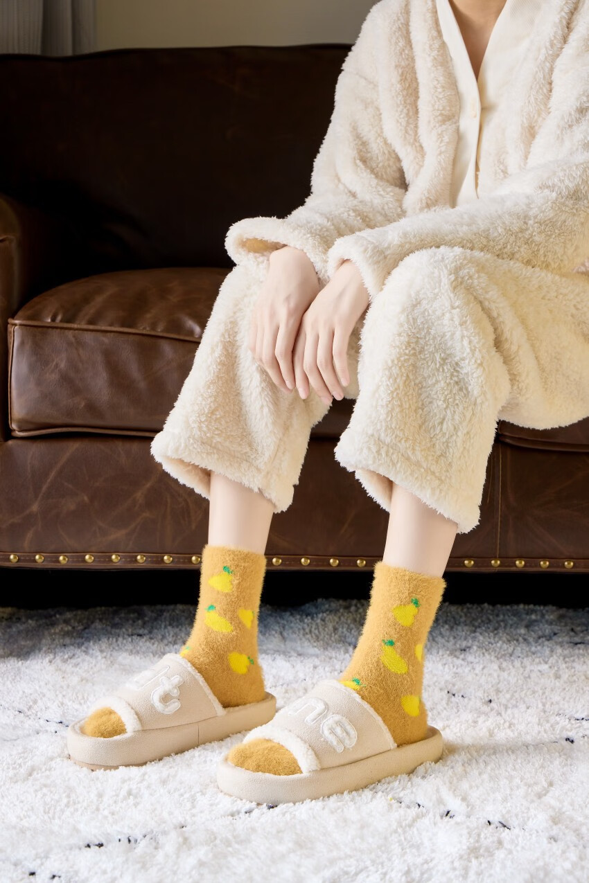 霏雨妮地板袜成人女生珊瑚绒袜子保暖可爱睡眠月子袜珊瑚绒袜子秋冬