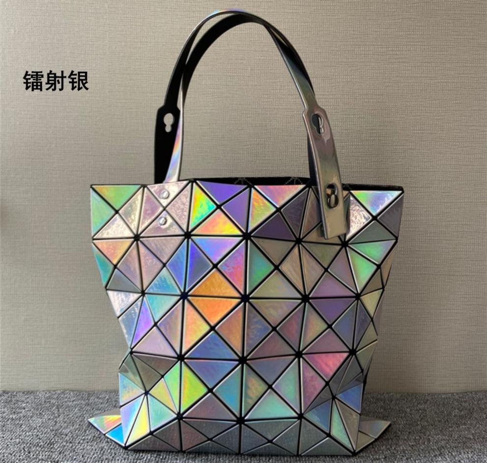 日本公文包2022菱形镭射包几何单肩菱格包日本大容量电脑包六格手提袋