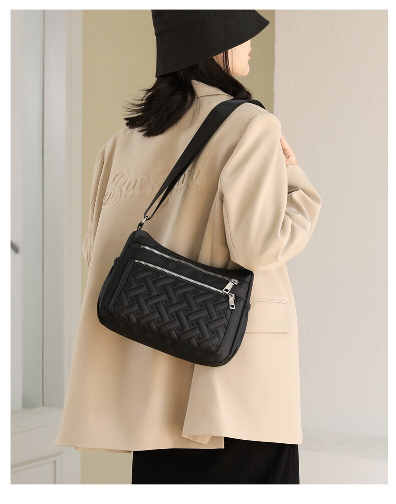 酷奇袋鼠奢侈品牌旗舰专柜牛津布斜挎包百搭女士背包中老年女包尼龙单