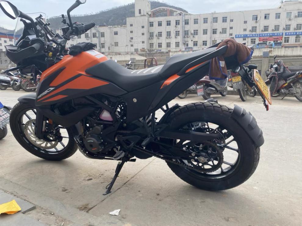 適用於ktm390advduke390250改裝後擋泥板擋泥瓦擋水板後盾logo390adv