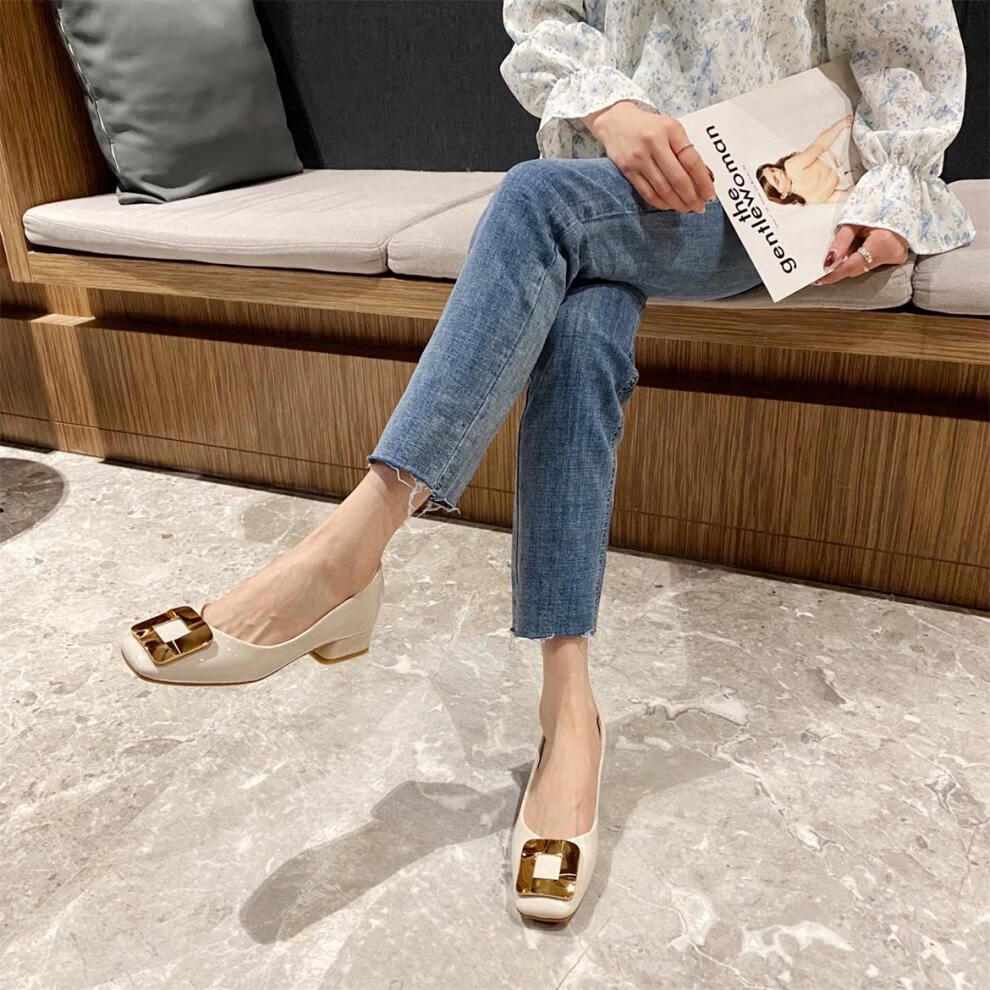 半高跟船鞋女士中跟漆皮瓢鞋婚鞋酒红色年轻气质款浅口方头粗跟搭扣四