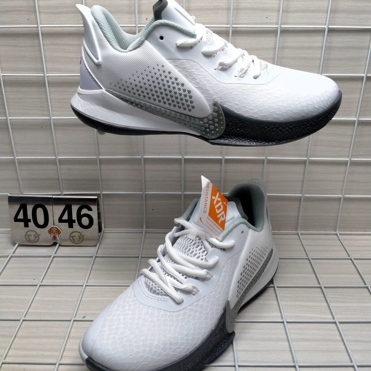 mambafuryep科比曼巴6代湖人曼巴实战透气篮球鞋2088101高品质黑紫黄