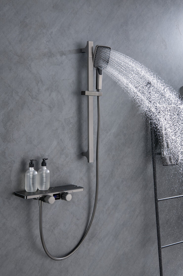 汉斯格雅(hansgrohe)境雨130mm简易花洒恒温智能数显浴缸龙头淋浴套装