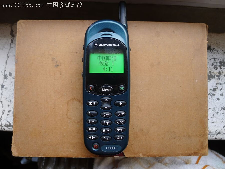 摩托罗拉l2000经典大哥大古董怀旧直板手机原装电池黑色主机2电池充电