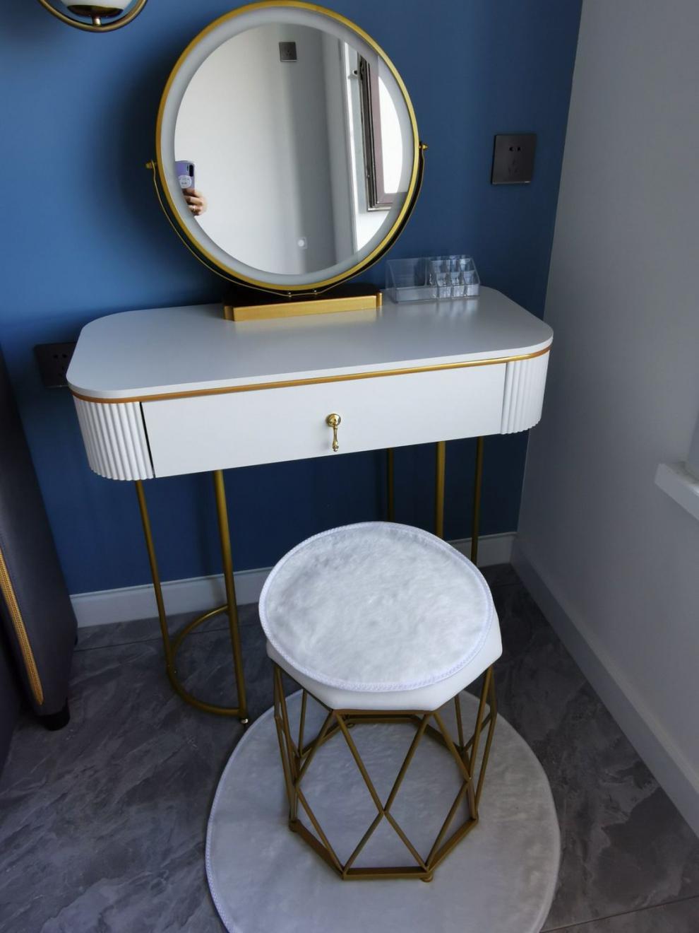 欧旭瑞梳妆台卧室现代简约北欧梳妆台网红ins风化妆台小户型多功能带