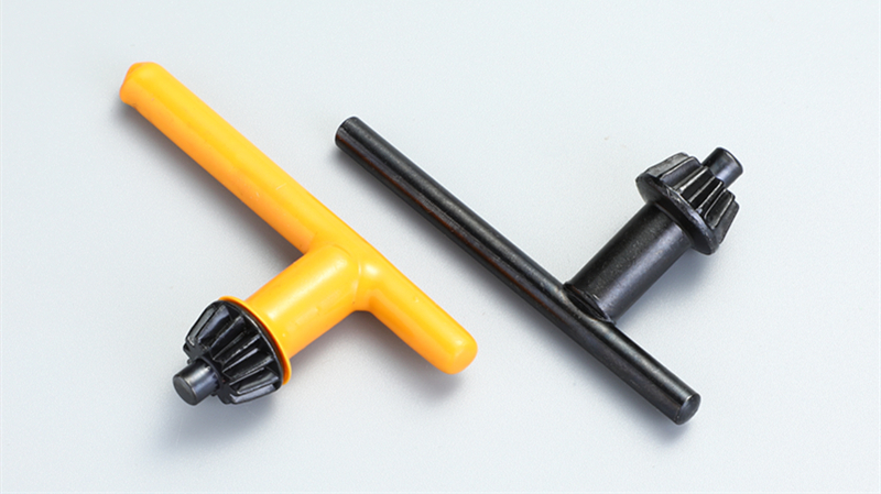 手电钻钥匙钻夹头钻头扳手冲击钻角磨机转头台钻电磨电钻配件黑色四头