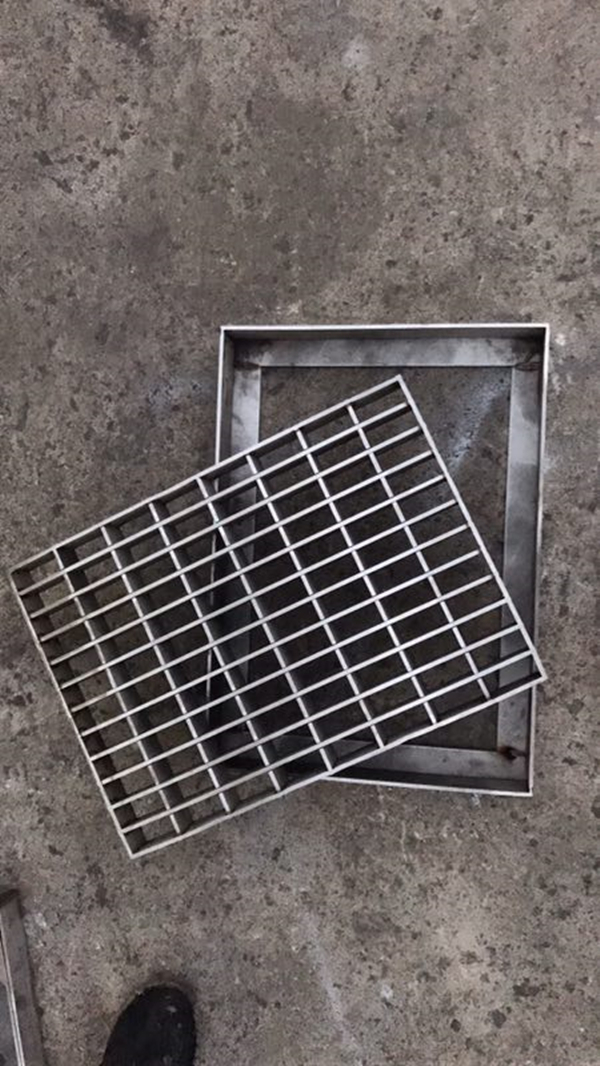 定制不锈钢井盖隐形井盖下沉式窨井盖方形圆形排水沟盖板格栅