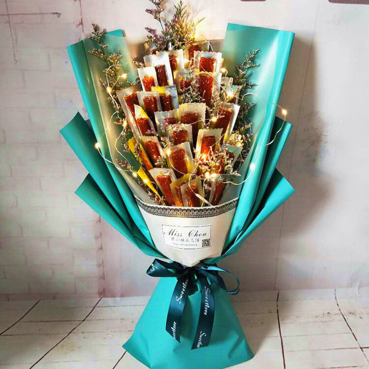 创意网红s满天星辣条花束送吃货女友闺蜜搞怪零食浪漫生日礼物气质黑