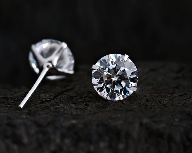 ol时尚商务丽人耳饰 925银防过敏百搭白锆石女士耳钉 mgs曼古银 白