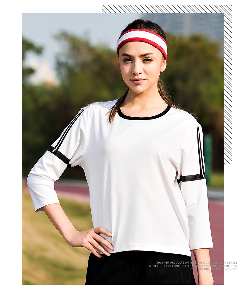 金莱克2018春季新款女装运动时尚宽松卫衣无帽套头白色清新长袖女