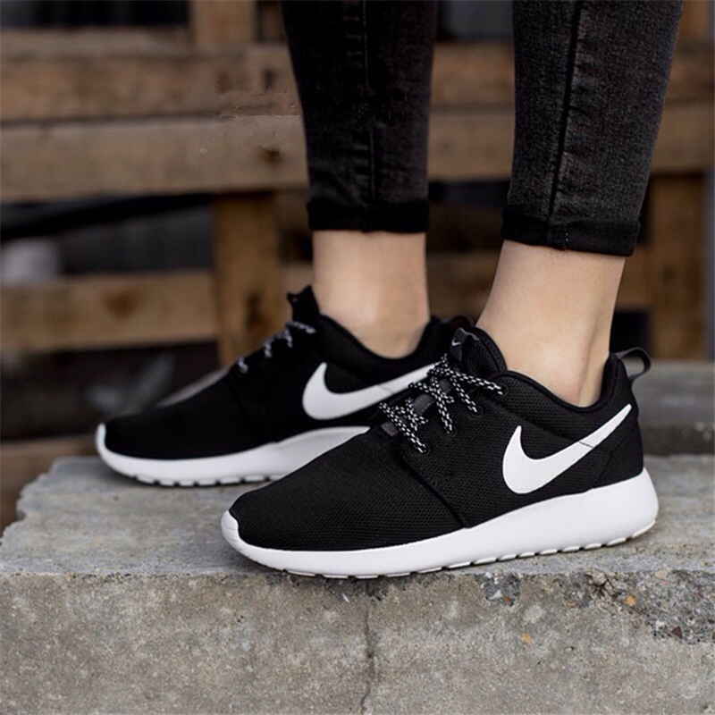 nike耐克女鞋roshe run 新款黑白低帮运动鞋休闲跑步鞋网鞋844994-002