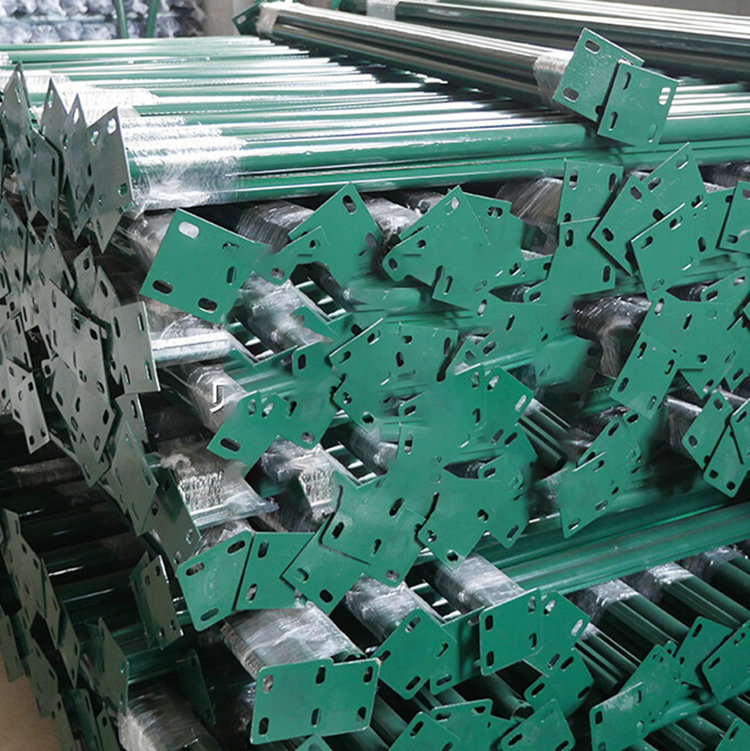 荷兰网立柱护栏网柱子圈地围栏燕尾柱立柱防护网栏杆立杆 预埋型2.