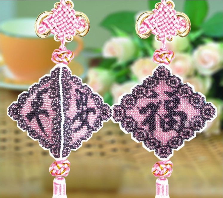 2021成品 手工绣好的新款珠绣平安福汽车挂件印花十字绣挂件出入平安