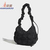 Kangaroo (KANGAROO) new pleated design dumpling bag women's large capacity lightweight shoulder crossbody bag versatile commuting casual niche black
