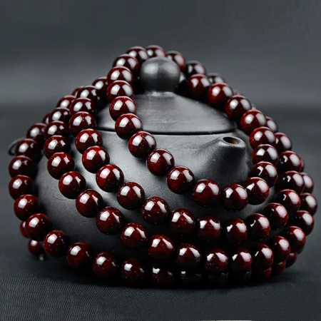 Yizhilin authentic Indian lobular red sandalwood bracelet 108 Buddhist beads Venus old material red sandalwood log rosary beads for men and women Venus models 8mm