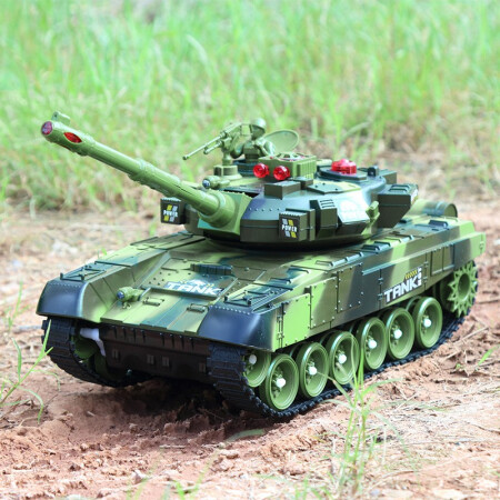 Zhixiang children's toy remote control car tank toy car 2.4G battle boy toy tank car military simulation model rechargeable off-road car gift