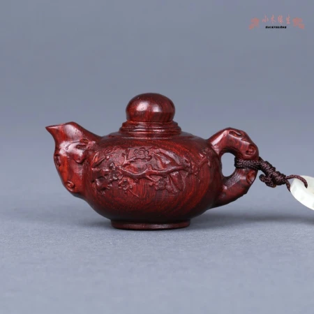 Xiaomuyuansheng Indian small leaf red sandalwood handle pot teapot pendant text play handle pieces men's small handle play solid wood portable old materials
