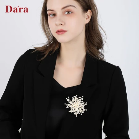 Della Pearl Brooch Ladies' Corsage Buckle Pin Beautiful Dual-purpose Headwear Hair Clip Korean Fashion Jewelry Badge Send Girlfriend to Girlfriend Birthday Gift Pearl Brooch Brooch Can Also Be Used as Hairpin Hair Accessories
