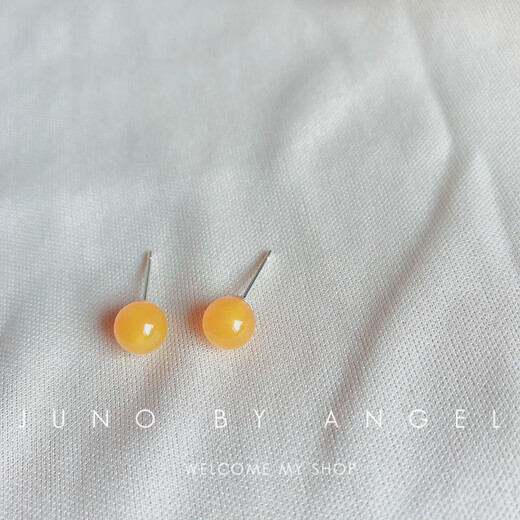 Fat Donglai's same beeswax earrings, natural topaz color earrings, simple, fashionable and versatile, jade silver small ear bone nails, commuting style 8 mm (intense)