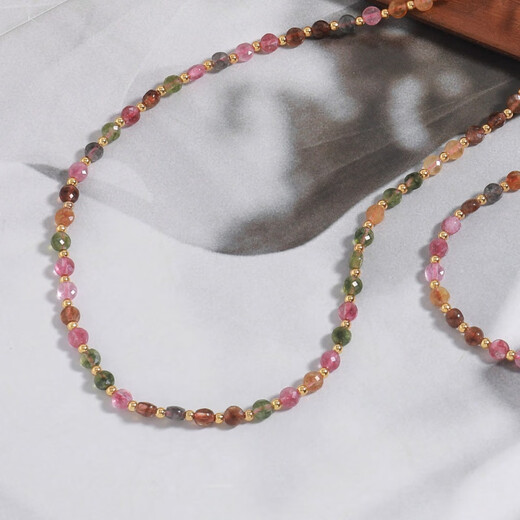 Fat Donglai's same style tourmaline necklace new retro color natural stone hand-beaded clavicle chain tourmaline stone necklace