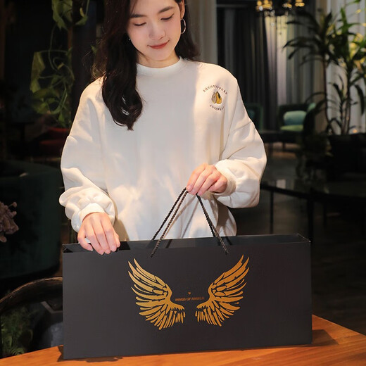 Kourt New Year's Birthday Gift Lipstick Gift Box Angel Yulu You You Cosmetics for Girlfriend and Wife Musical Practical Angel Wings + Music Gift Box + Necklace + Perfume