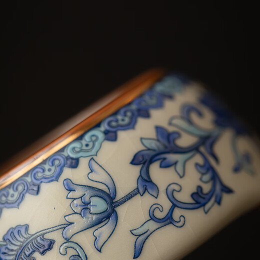 Xi Yuanji Blue and White Ru Kiln Tea Strainer Integrated Tea Strainer Tea Making Artifact Tea Separator with Full Flower Painting Gold Enamel Flower Beige Ru Kiln Round Tea Strainer Set + Male Cup