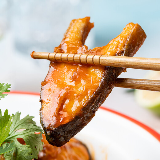 Xiangtai Hainan second-stripped golden pomfret 700g/2 pieces, grilled fresh fish with gills and internal organs removed, seafood and aquatic products