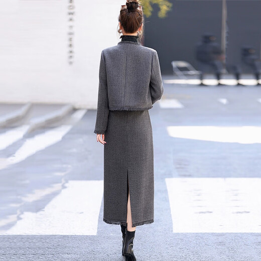 Bailan petite fragrant dress two-piece suit for women 2025 spring, autumn and winter new high-end temperament petite skirt gray (quilted) L (recommended 108-115 Jin Jin equals 0.5 kg)