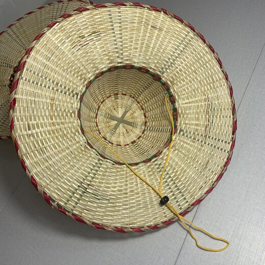 途尊（kingtrip） 手工竹编越南帽舞蹈表演道具收藏装饰斗笠帽男士户外大檐遮阳帽 （绿）红边随机发一【防风绳】 直径42CM 左右